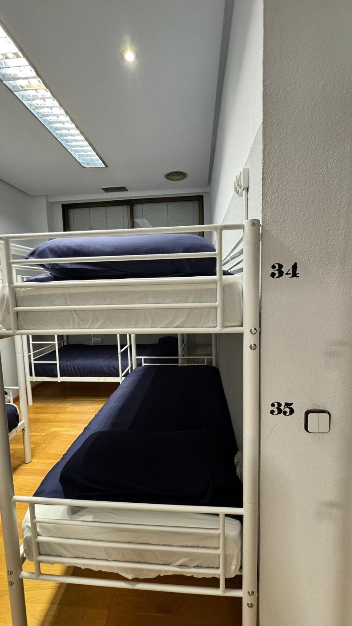 Hostel Puerta Del Angel مدريد المظهر الخارجي الصورة