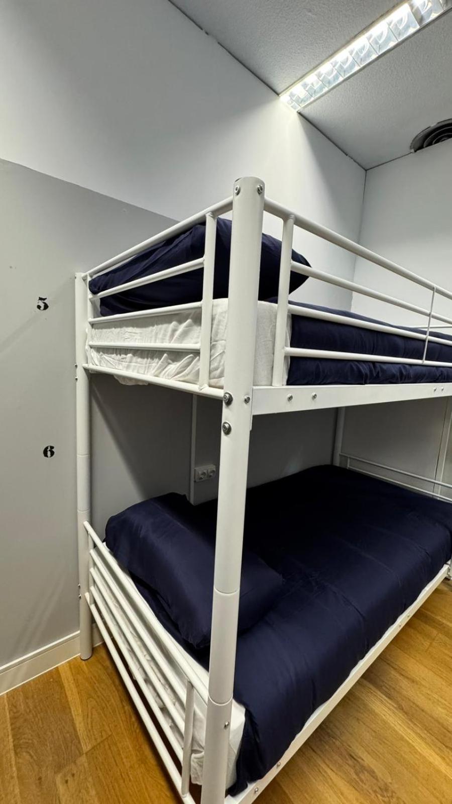 Hostel Puerta Del Angel مدريد المظهر الخارجي الصورة